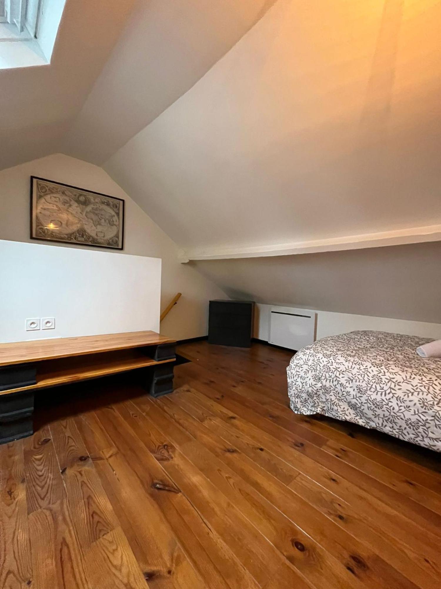 Gite Le Charme Citadin 55 M² Avec Exterieur Valenciennes Exterior foto