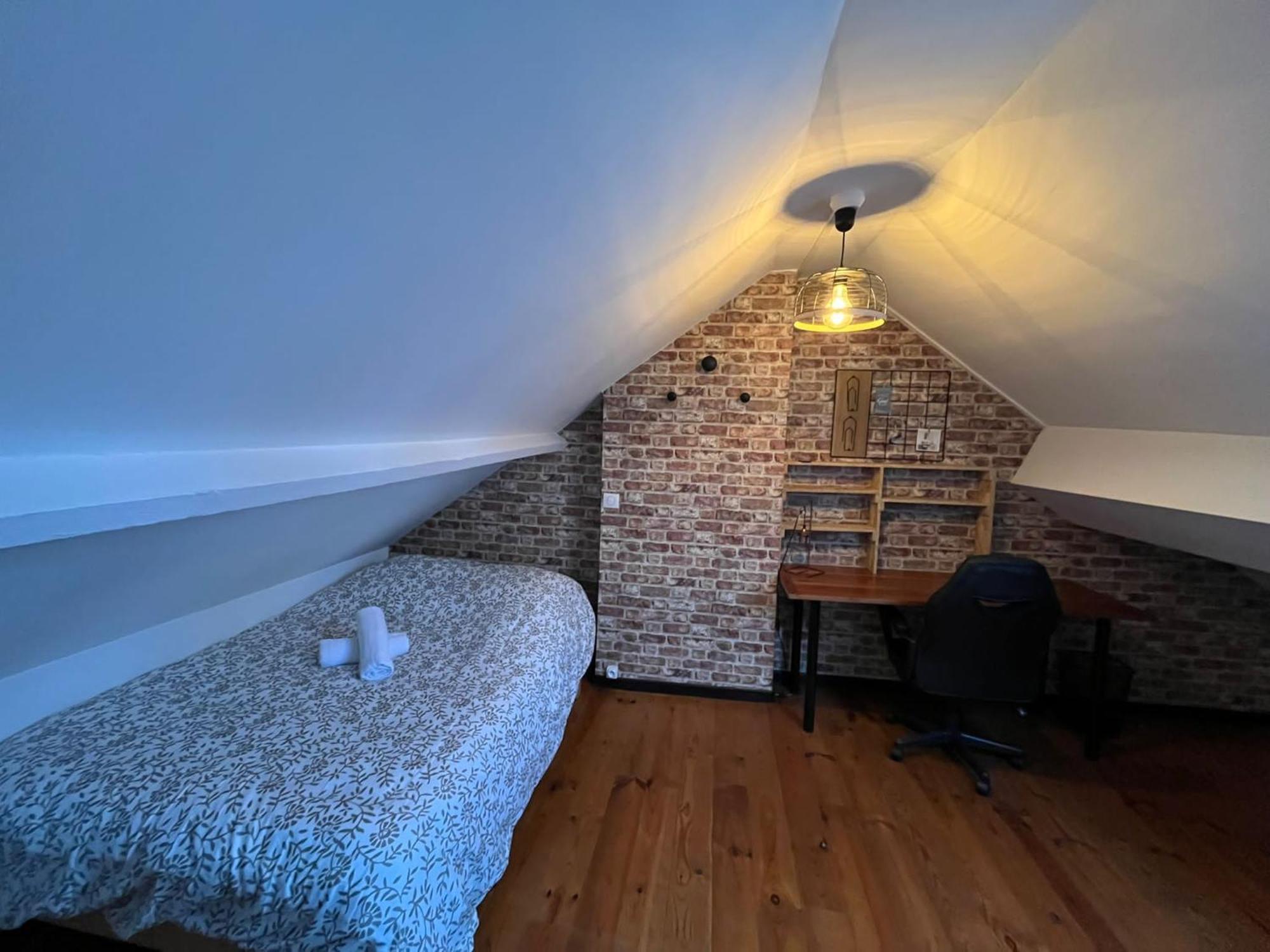 Gite Le Charme Citadin 55 M² Avec Exterieur Valenciennes Exterior foto